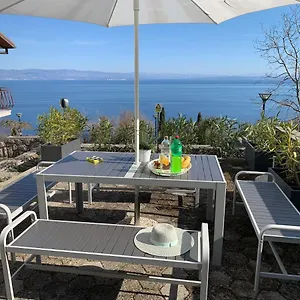Apartment Near The Beach, With Terraces And Seaview At House B., Mošćenička Draga