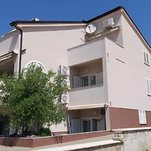 Pirun Apartament